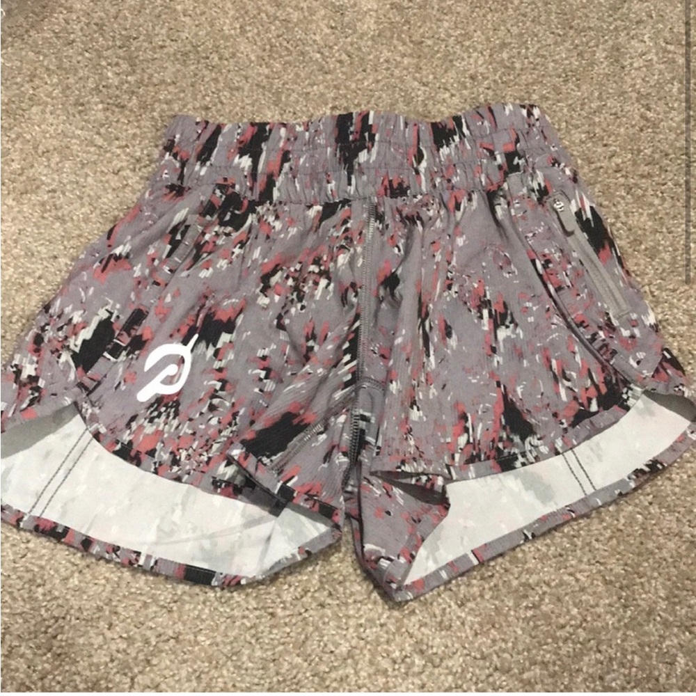 Peloton Lululemon running shorts size 4!!